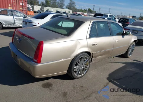 2006 Cadillac Dts Standard from USA, damaged, VIN 1G6KD57Y26U166403